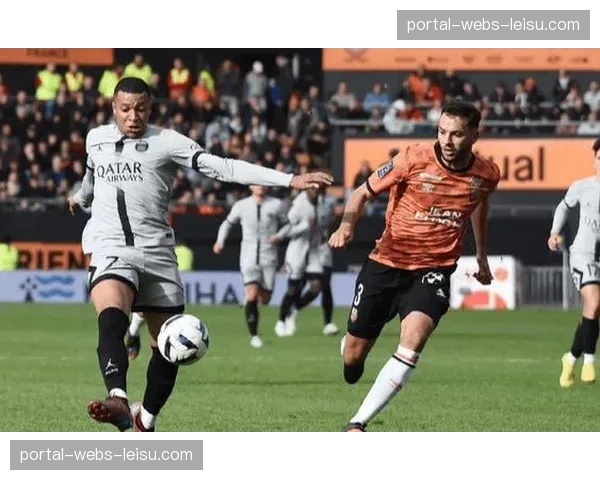 关键判罚复盘：里昂对阵圣埃蒂安比赛中被取消的点球依据