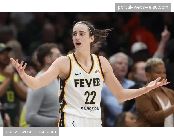 WNBA状元秀凯特琳-克拉克与印第安纳狂热队正式签约